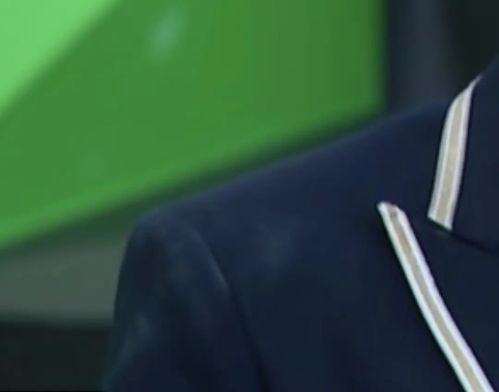 創4選手妝容引熱議 舞臺妝濃如面粉，服裝成“粉撲”